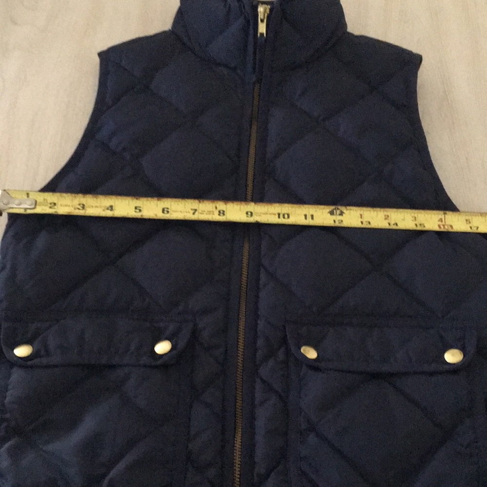J. Crew Quilted Excursion Vest - image 7